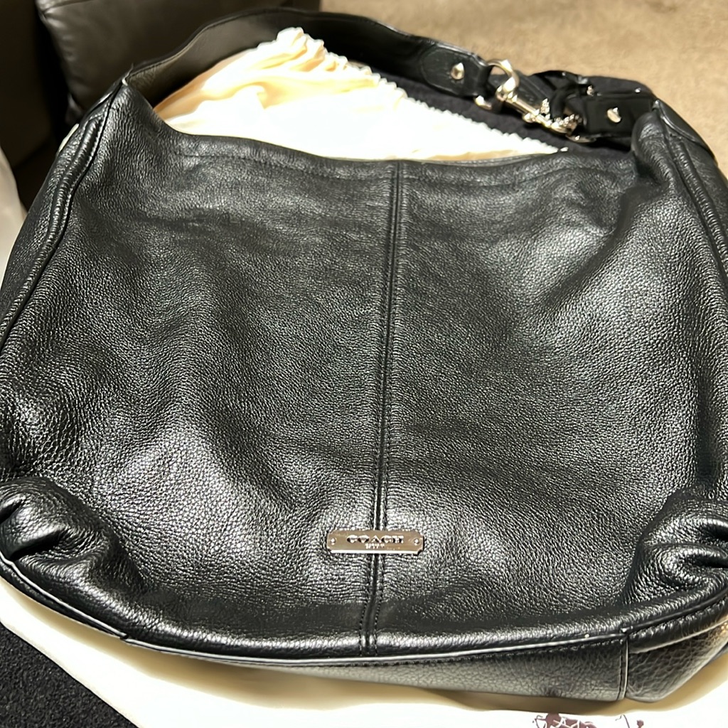 Large Hobo Coach Worn No More Than 5 Times
